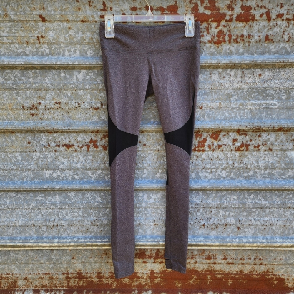 Alo West Coast Full Length Gray & Black Stirrup Leggings